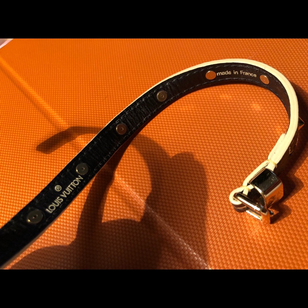 Louis Vuitton Gold Stud wrap Bracelet - Picture 6 of 8